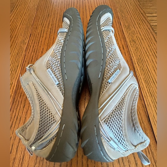 JBU by Jambu Wyoming Light Beige and Tan All Terrain and Water Ready Sneakers - Picture 4 of 9